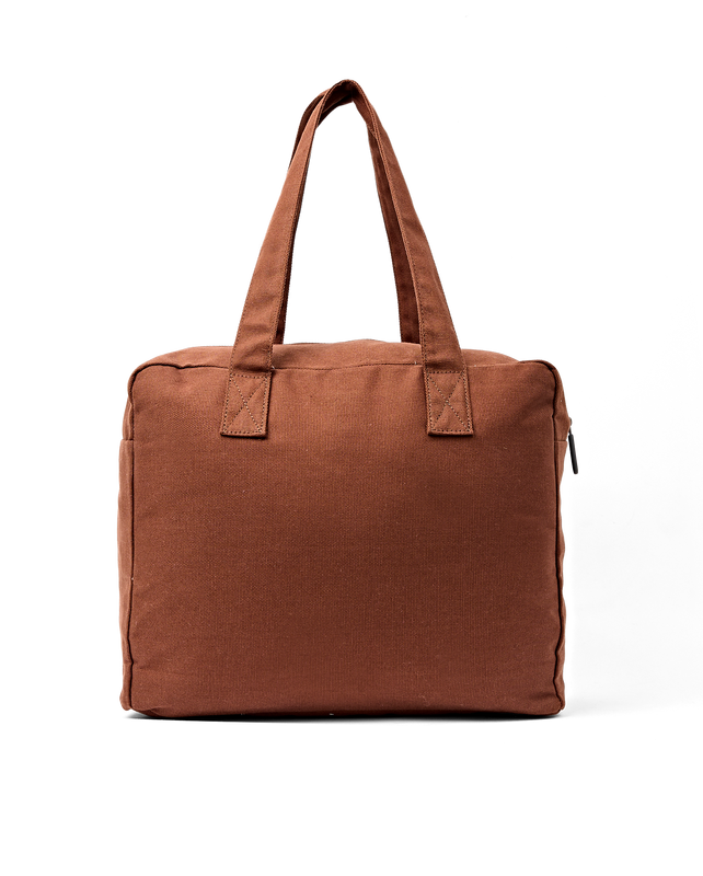 Sloane Shoulder Bag in Lindt