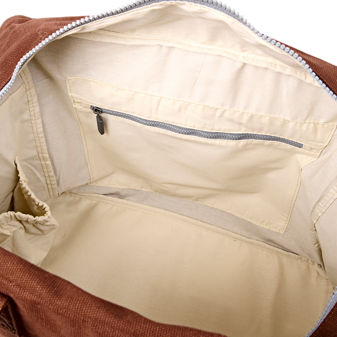 Sloane Shoulder Bag in Lindt
