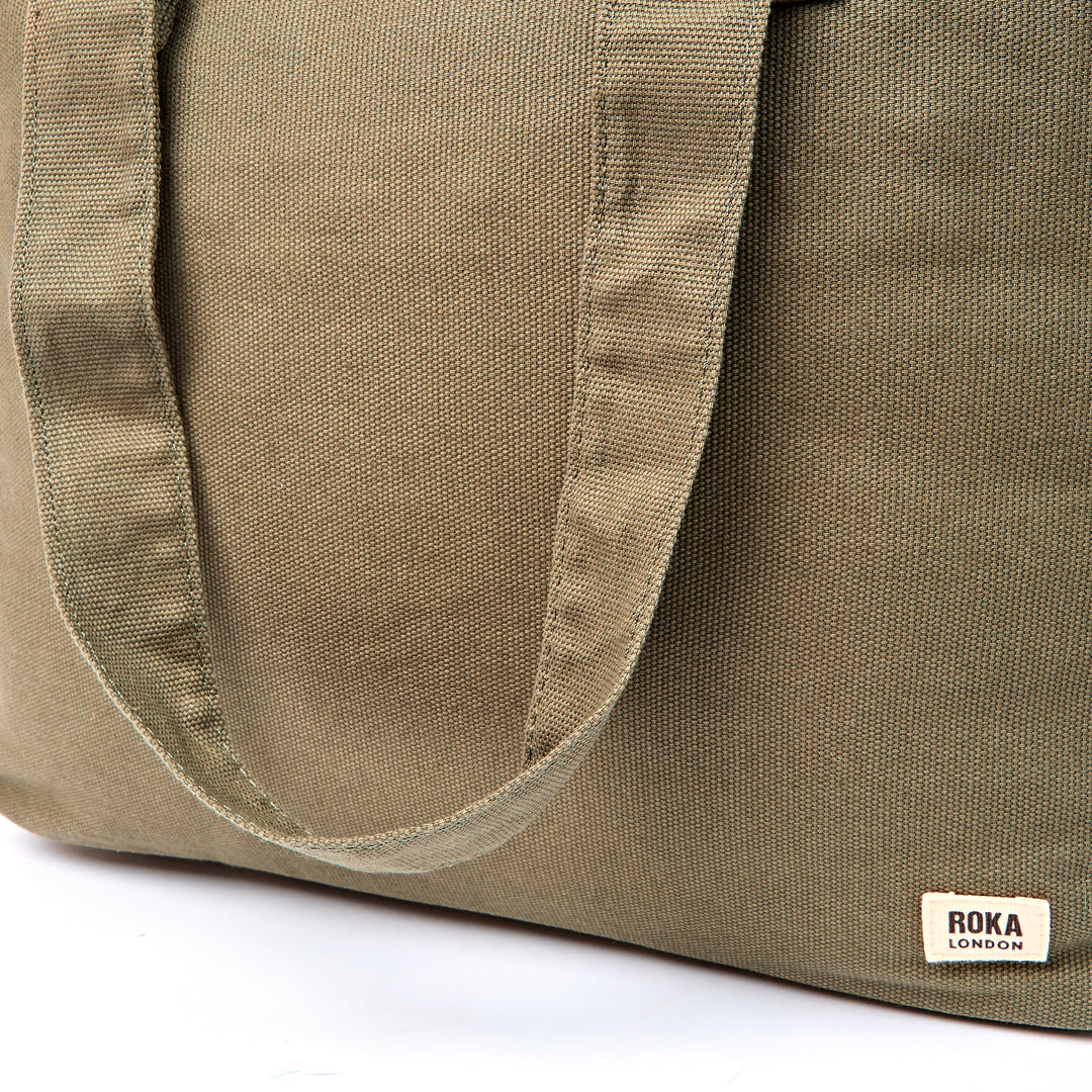 Sloane Shoulder Bag in Ranger Green