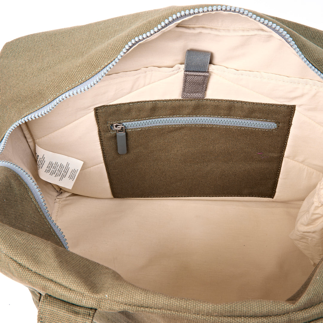 Sloane Shoulder Bag in Ranger Green