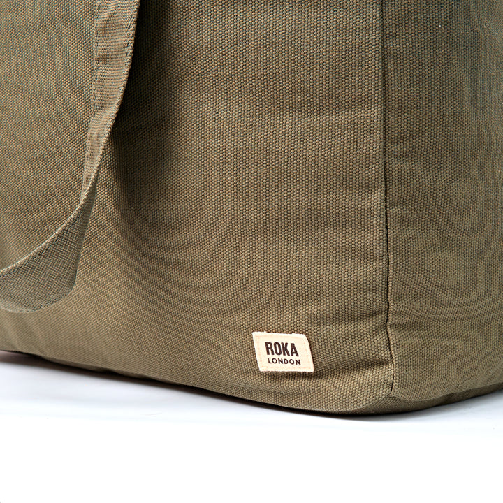 Sloane Shoulder Bag in Ranger Green