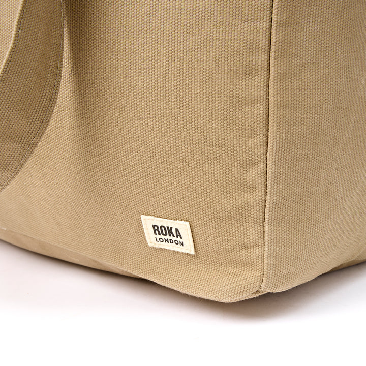 Sloane Shoulder Bag in Safari