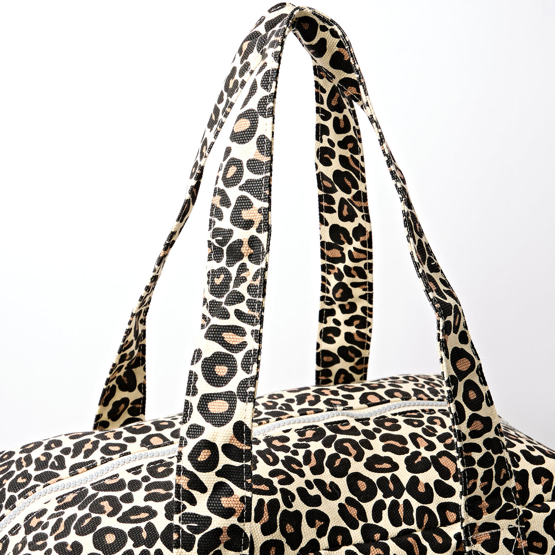 Sloane Shoulder Bag in Savannah Leopard