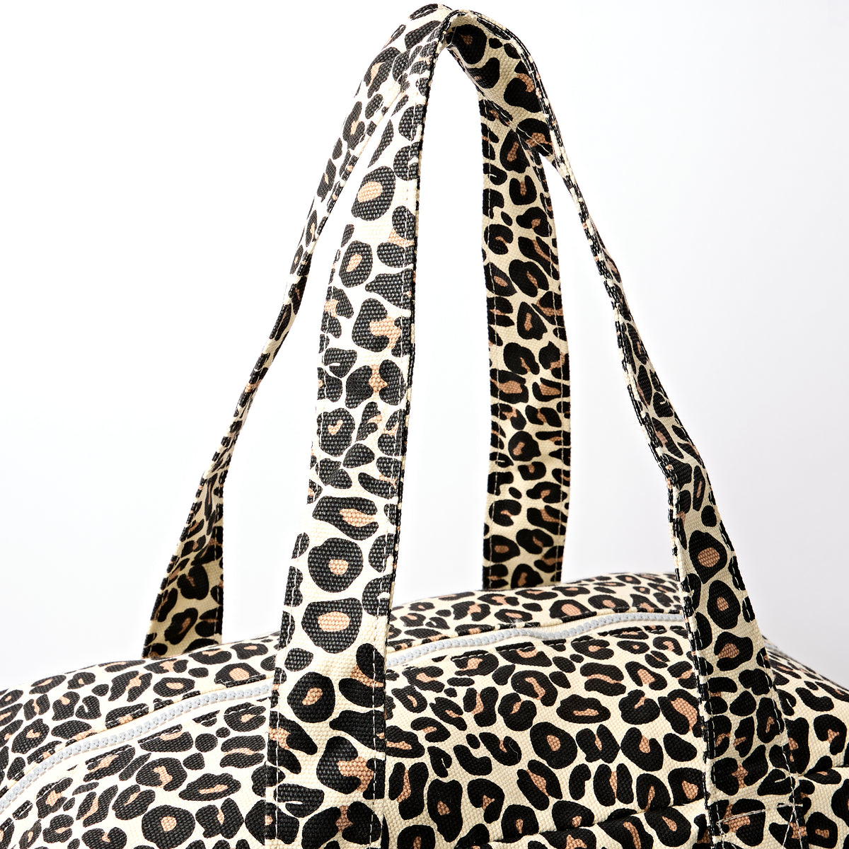 Sloane Shoulder Bag in Savannah Leopard