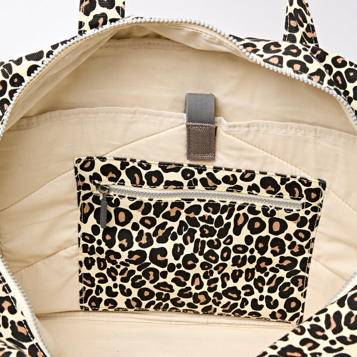 Sloane Shoulder Bag in Savannah Leopard