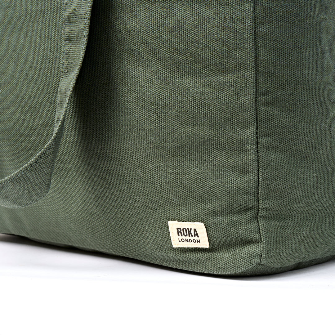 Sloane Shoulder Bag in Willow