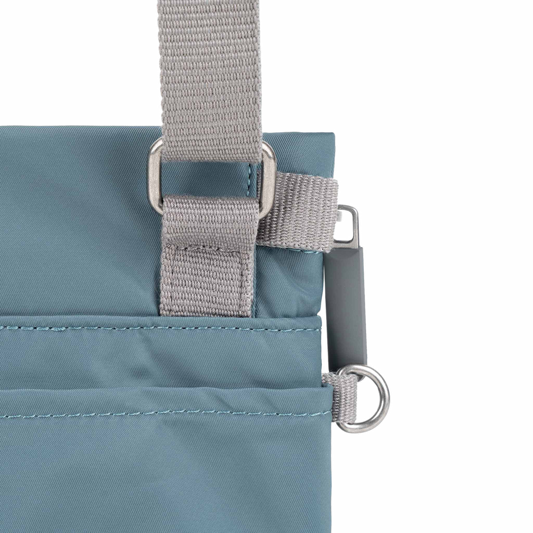 Stratford Crossbody Bag in Airforce
