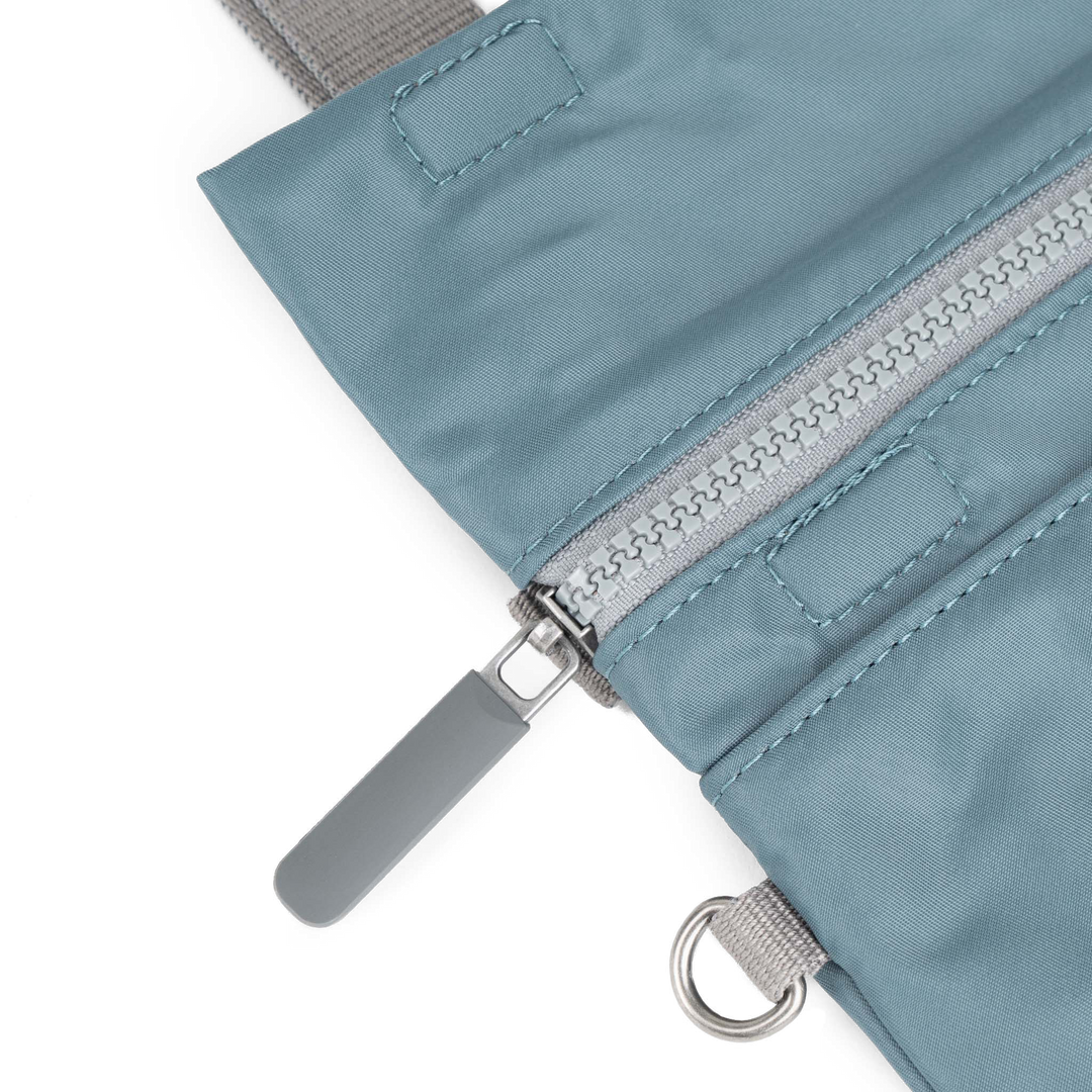 Stratford Crossbody Bag in Airforce