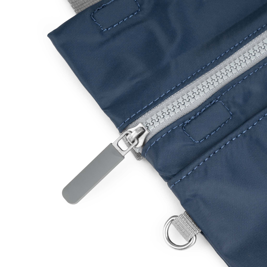 Stratford Crossbody Bag in Midnight