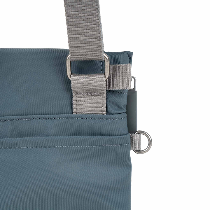 Stratford Crossbody Bag in Smoke