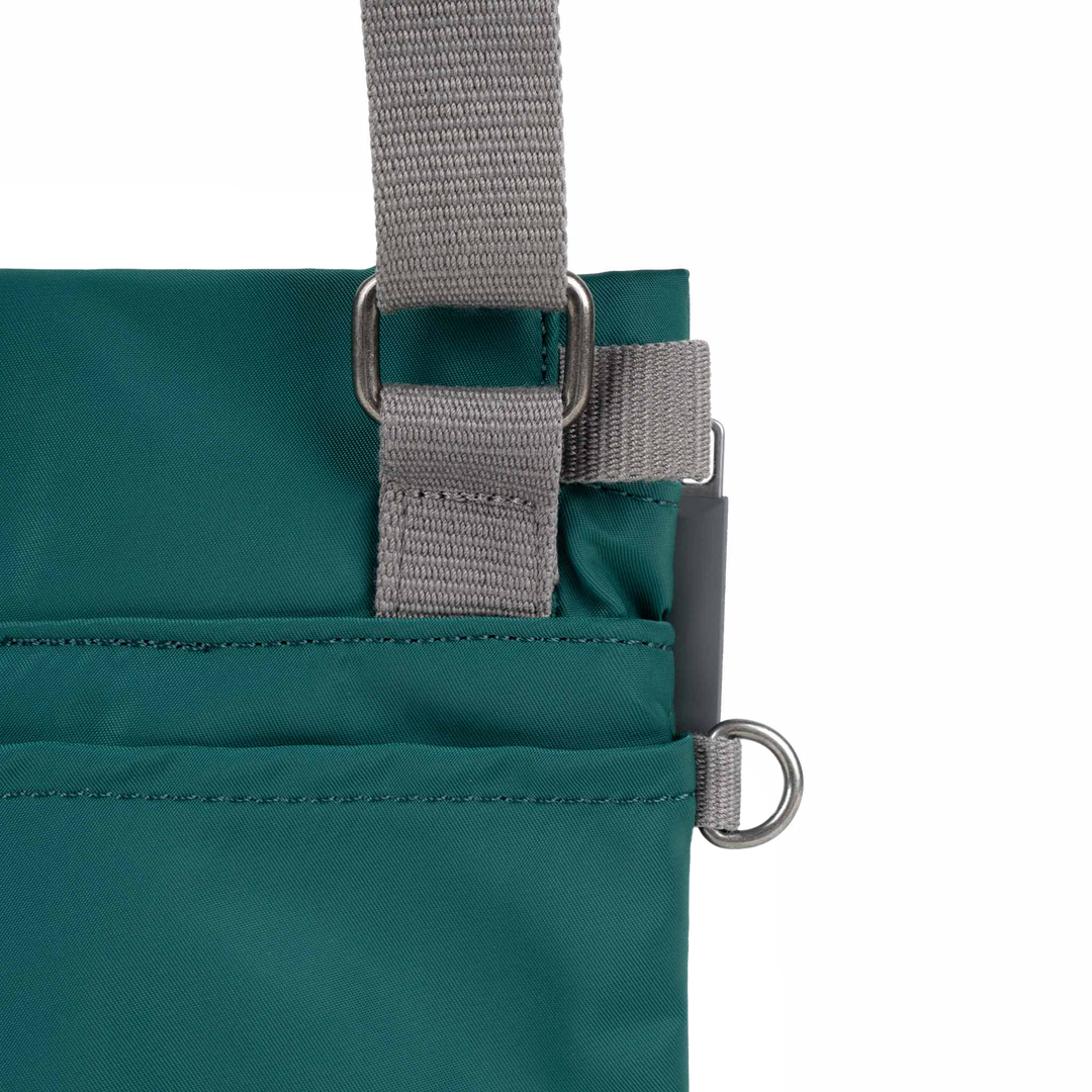 Stratford Crossbody Bag in Teal