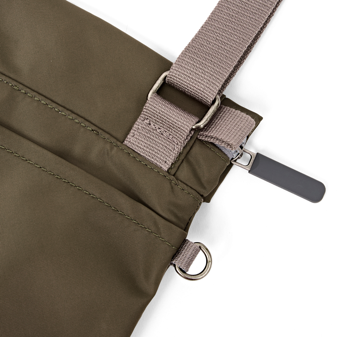 Stratford Crossbody Bag in Army