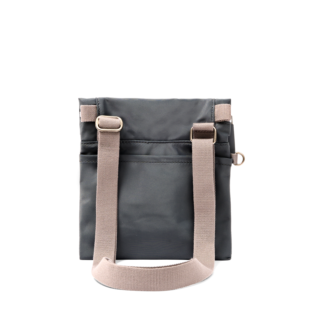 Stratford Crossbody Bag in Beluga