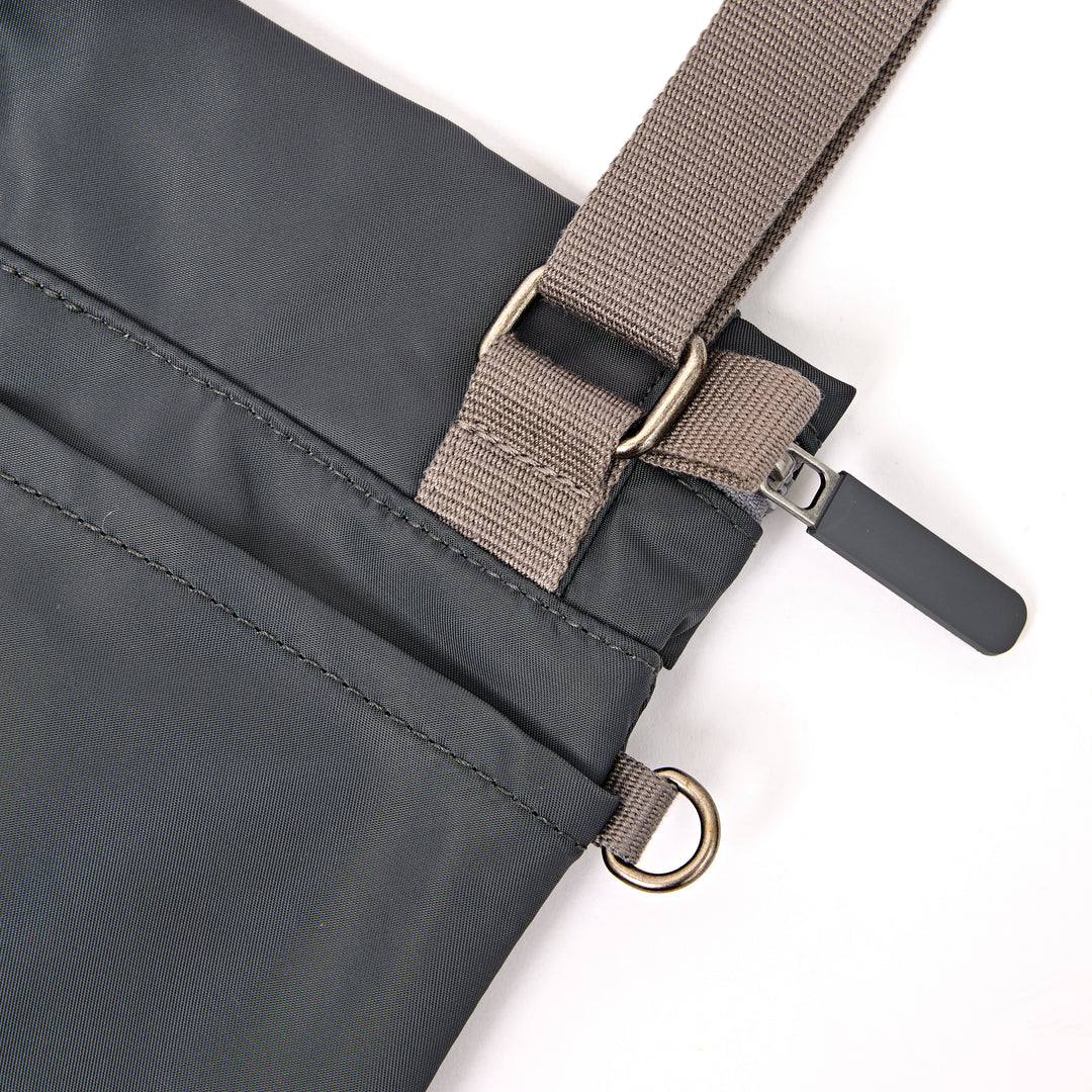 Stratford Crossbody Bag in Beluga