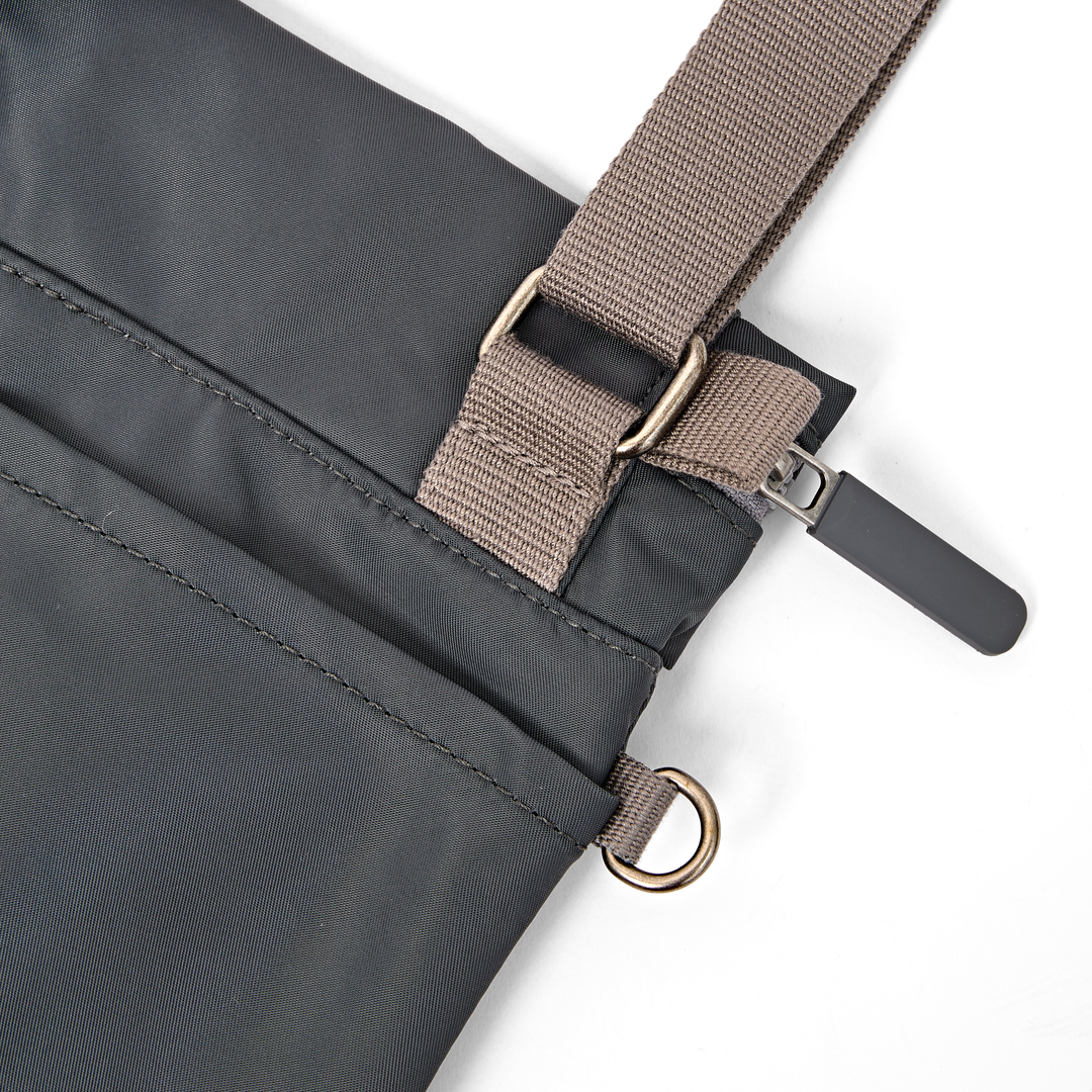 Stratford Crossbody Bag in Beluga