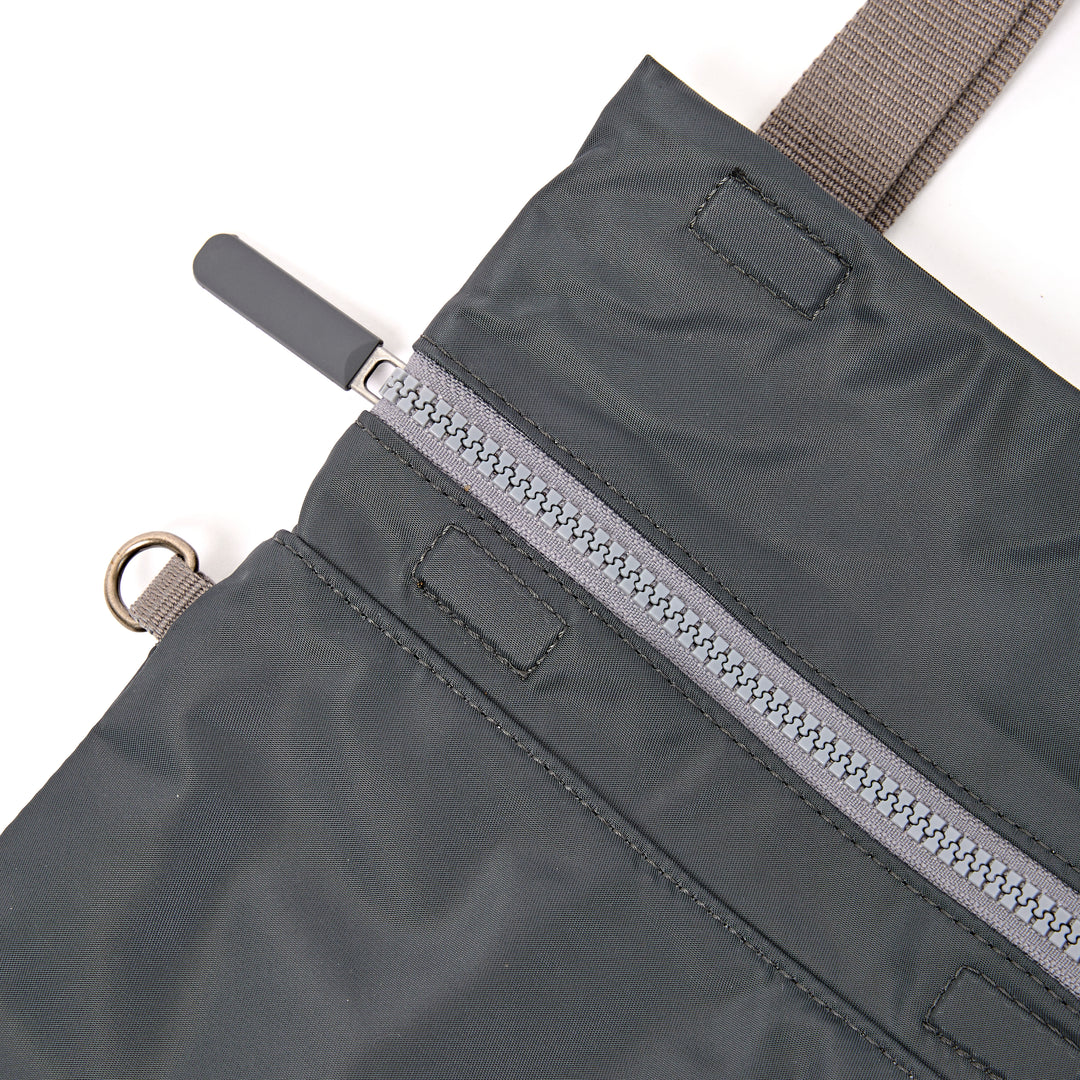 Stratford Crossbody Bag in Beluga