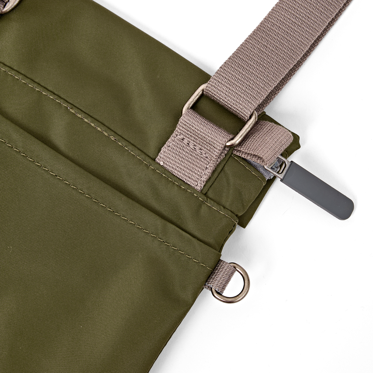 Stratford Crossbody Bag in Chive