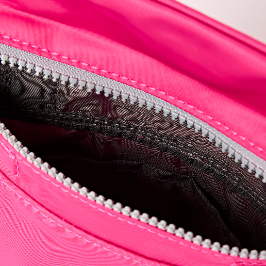 Stratford Crossbody Bag in Granita Red