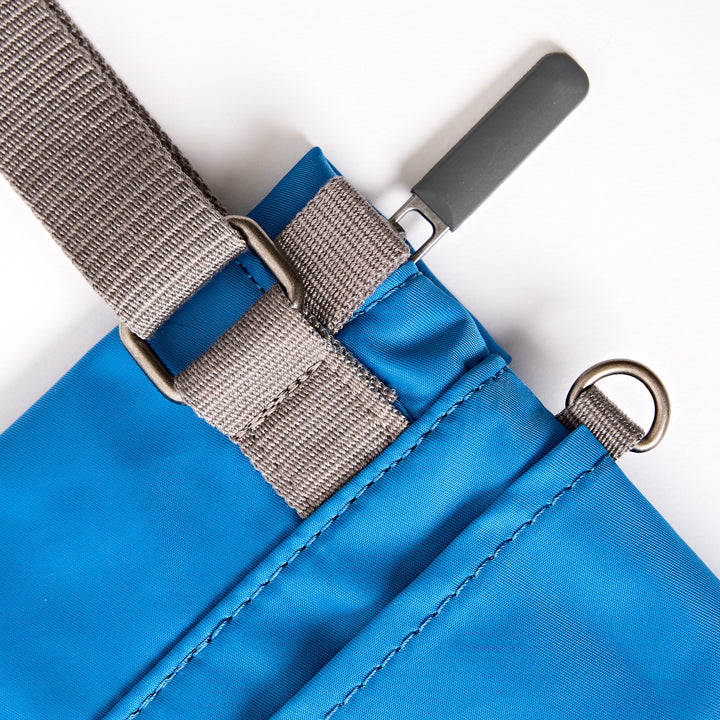 Stratford Crossbody Bag in Malibu Blue
