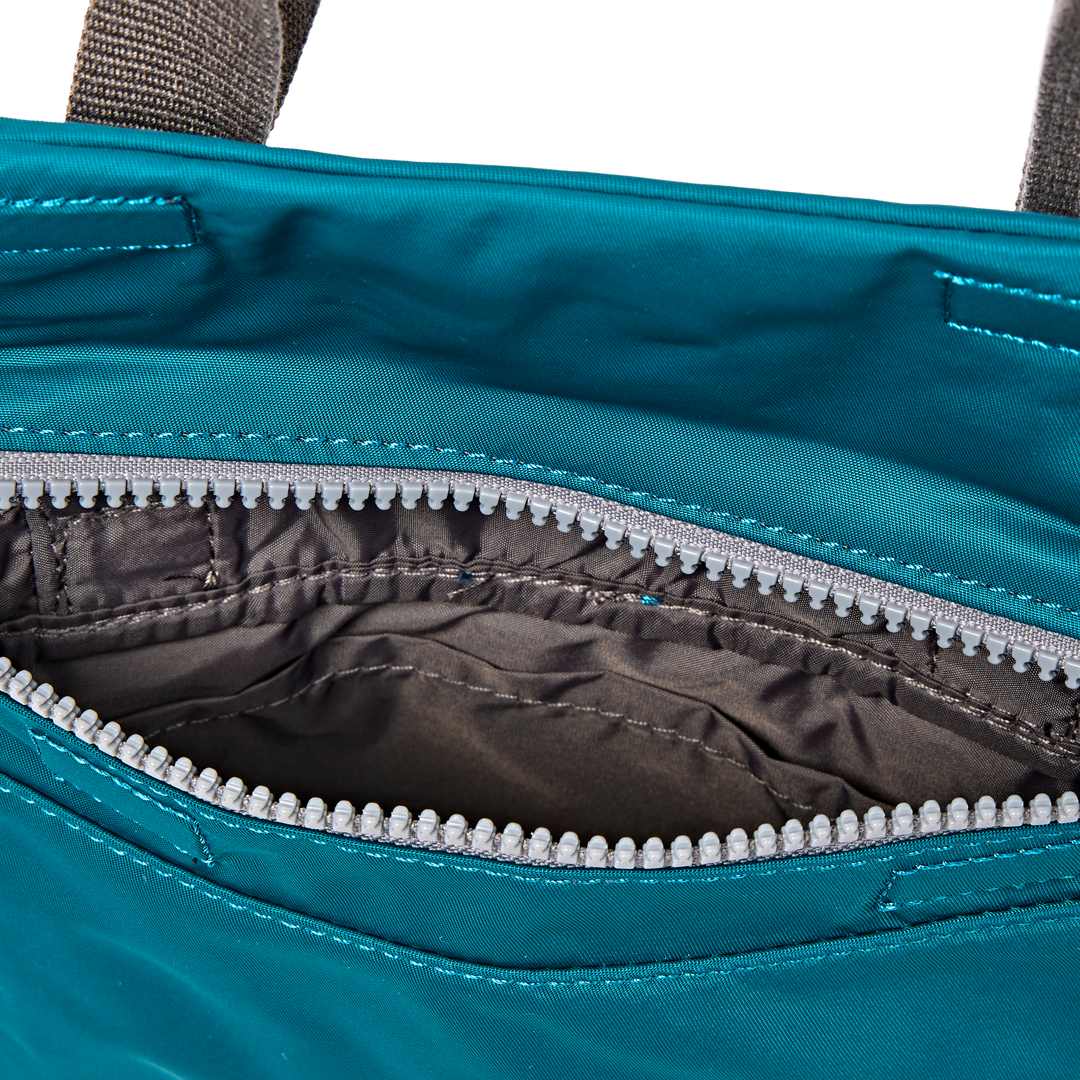 Stratford Crossbody Bag in North Sea