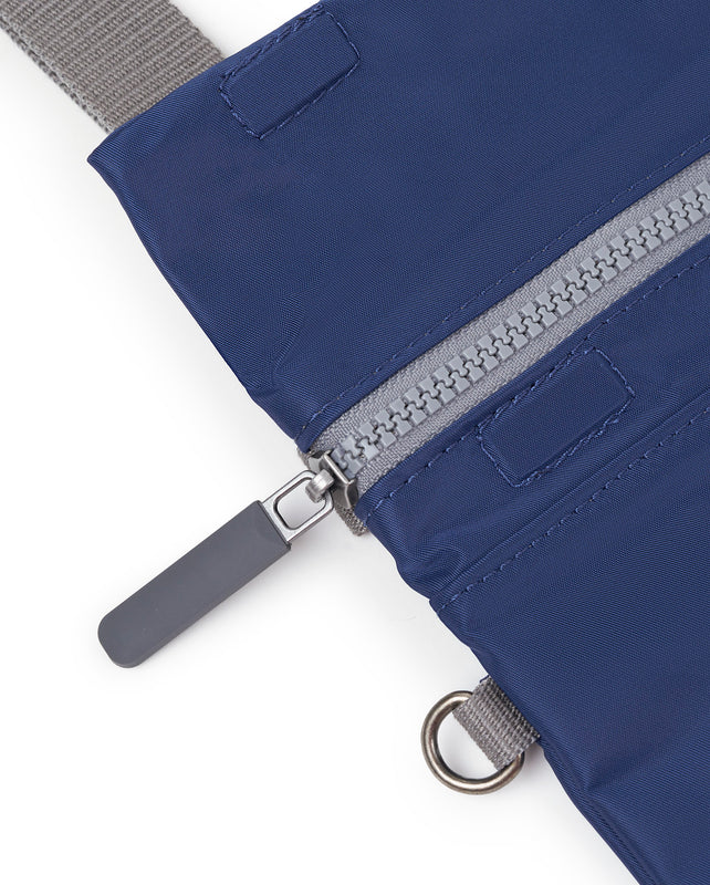 Stratford Crossbody Bag in Crisp Blue