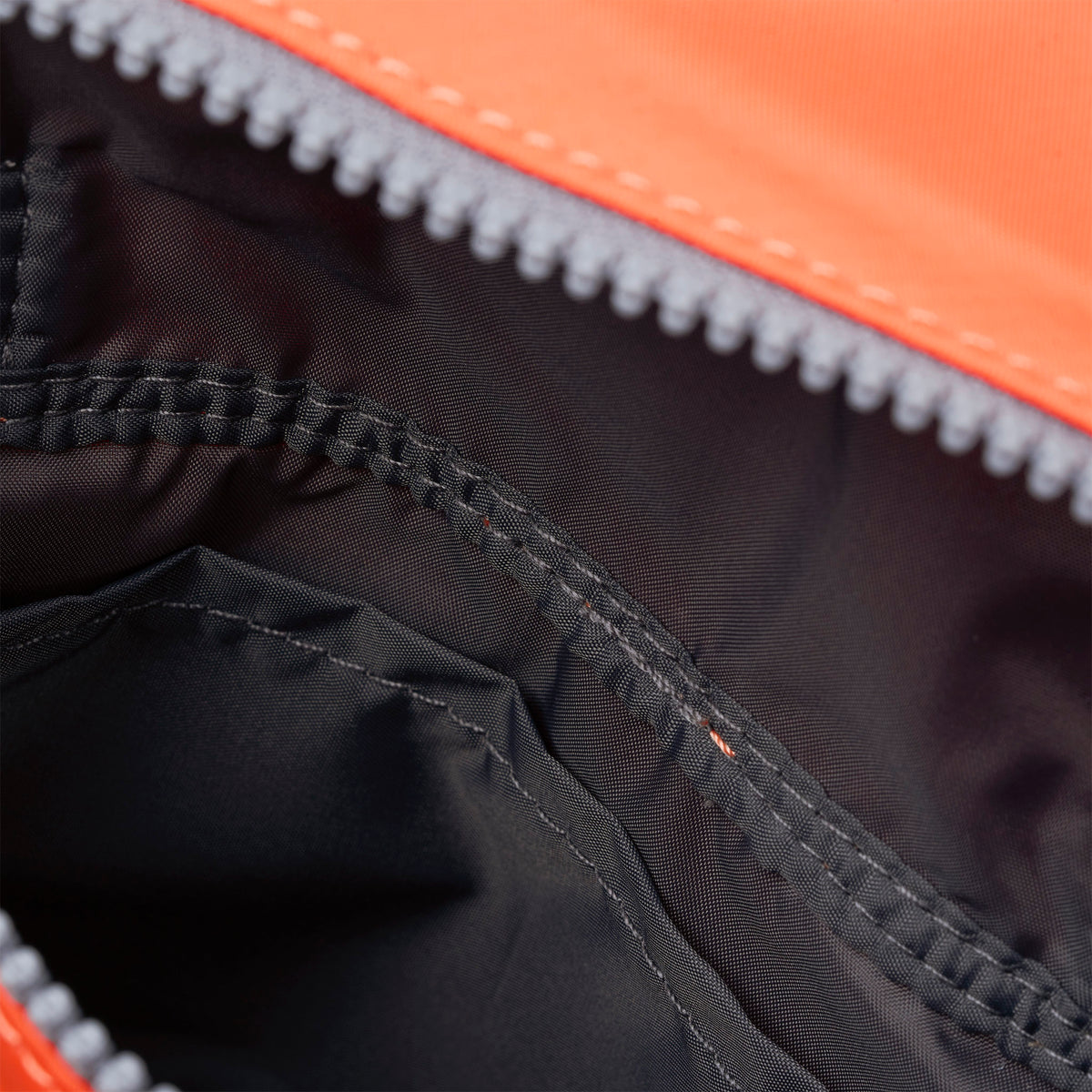 Stratford Crossbody Bag in Firecracker