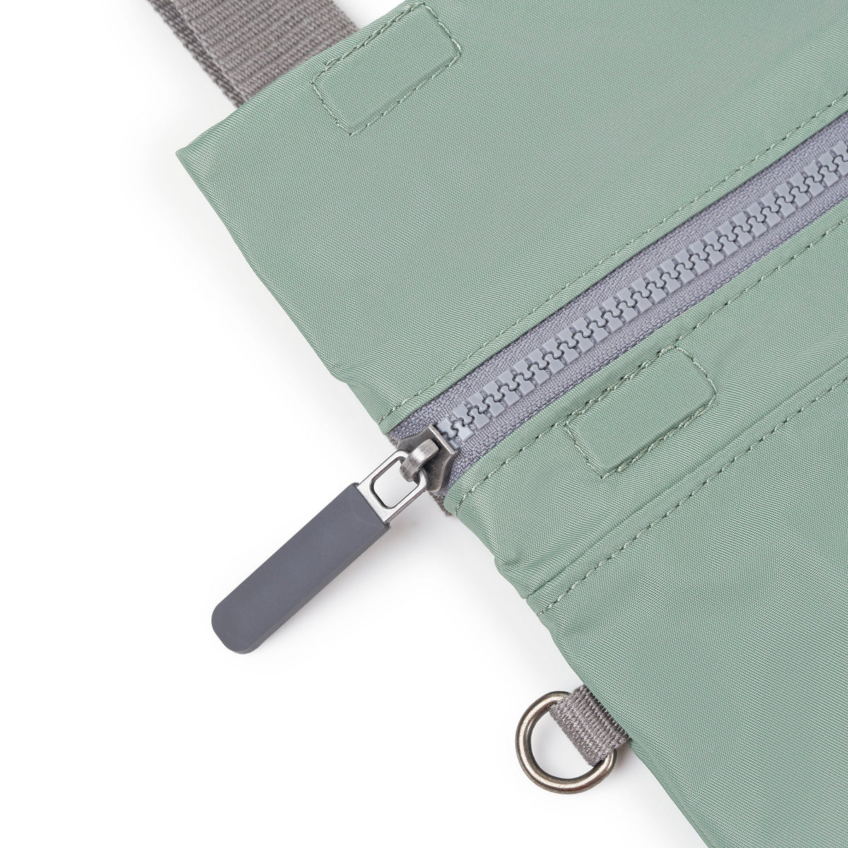 Stratford Crossbody Bag in Frost