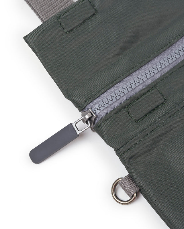 Stratford Crossbody Bag in Thyme