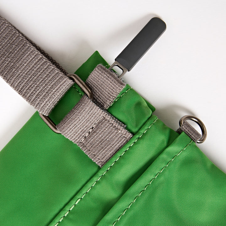Stratford Crossbody Bag in Online Lime