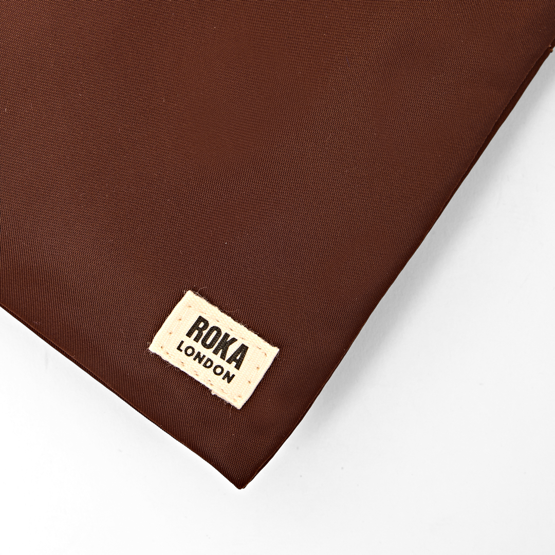 Stratford Crossbody Bag in Rocky Road