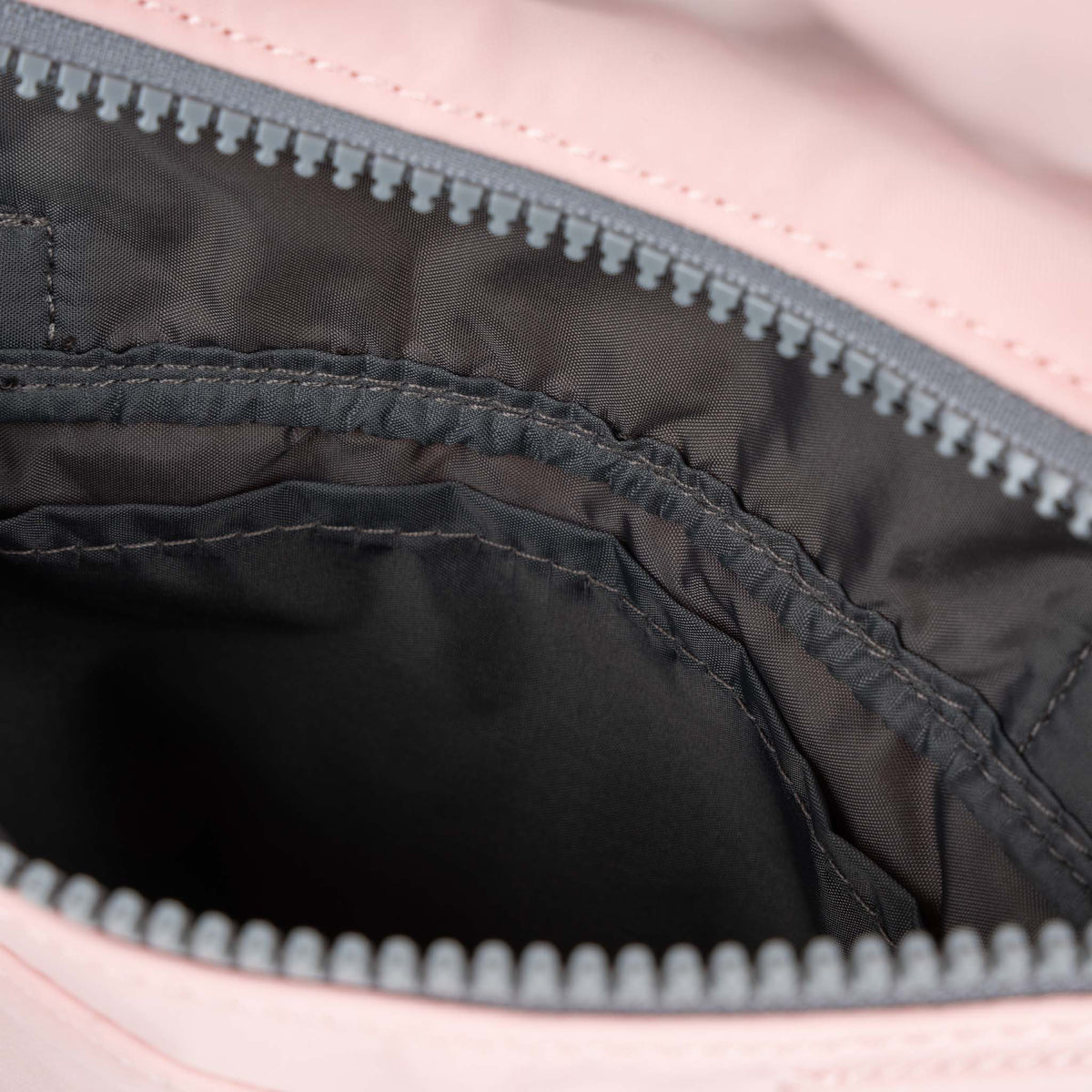 Stratford Crossbody Bag in English Rose