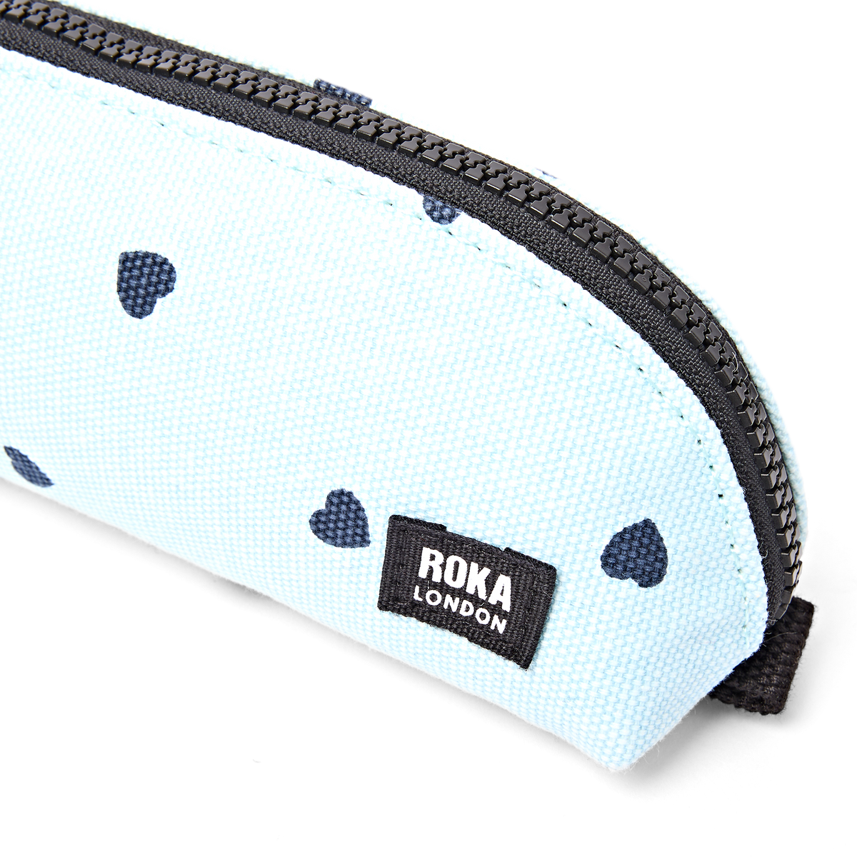 Tate Pouch in Heart Print
