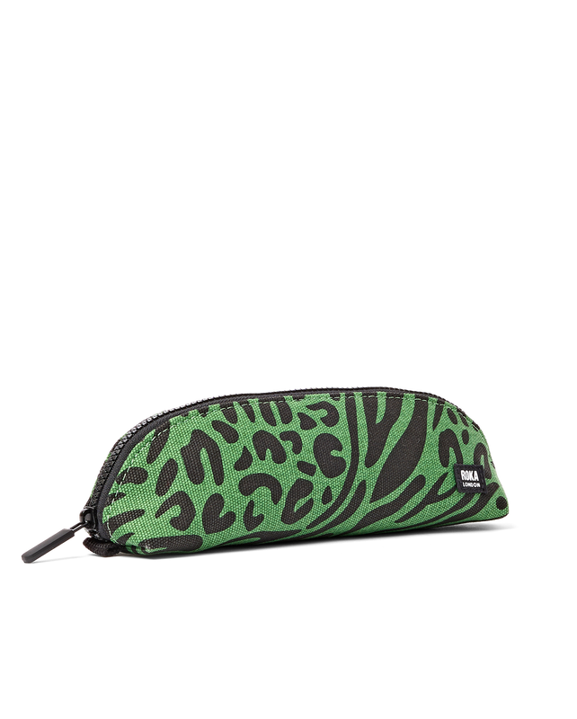 Tate Pouch in Animal Artichoke