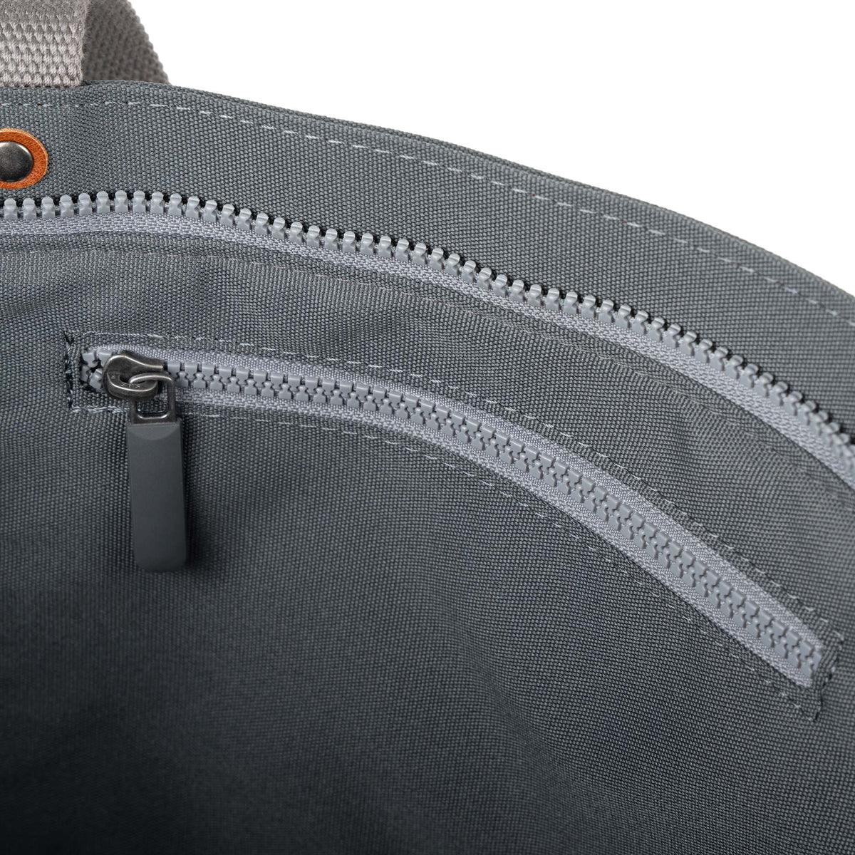 Trafalgar Tote Bag in Smoke