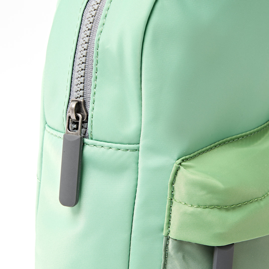 Willesden Sling Bag in Green Tonal