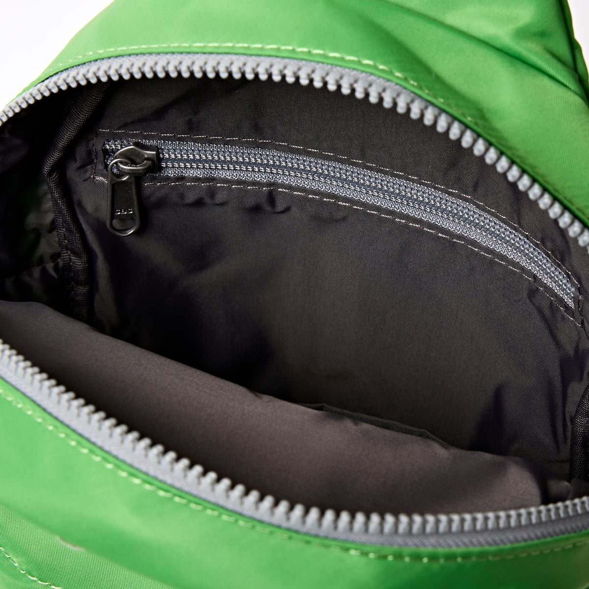 Willesden Sling Bag in Online Lime
