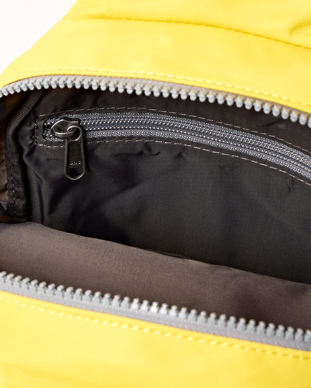 Willesden Sling Bag in Passion Fruit