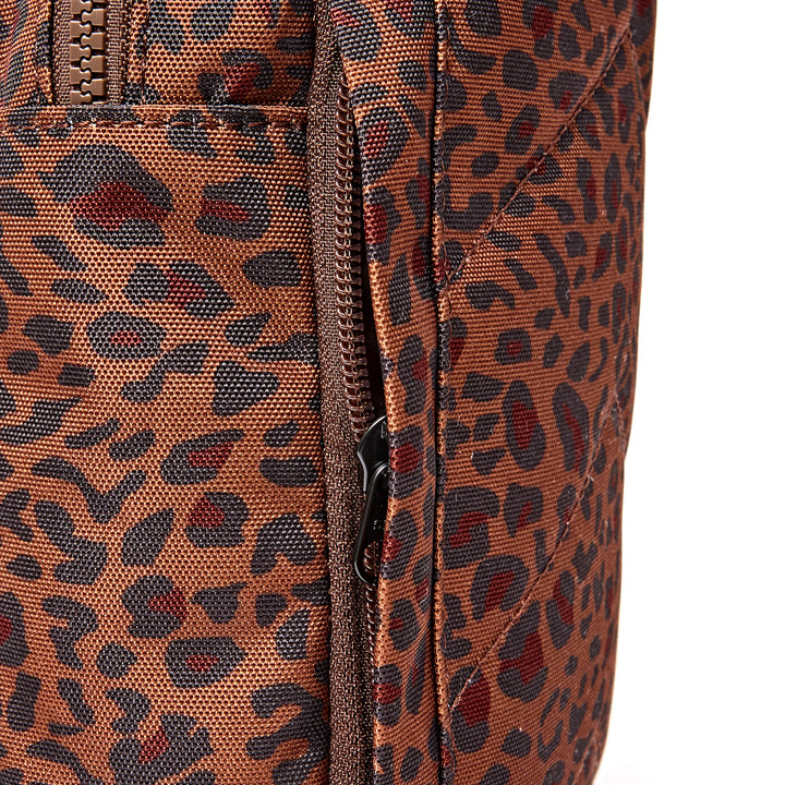 Willesden Sling Bag in Mini Leopard