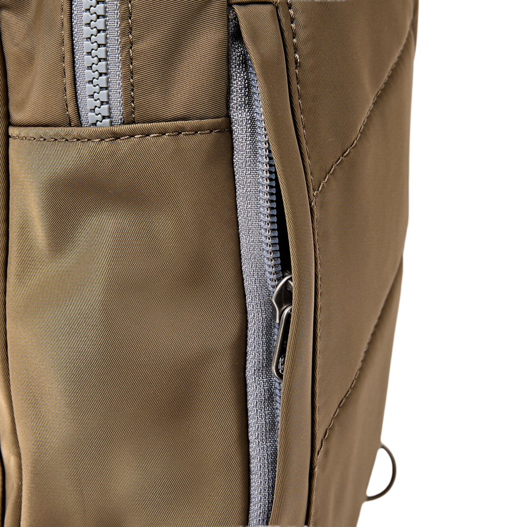 Willesden Sling Bag in Army