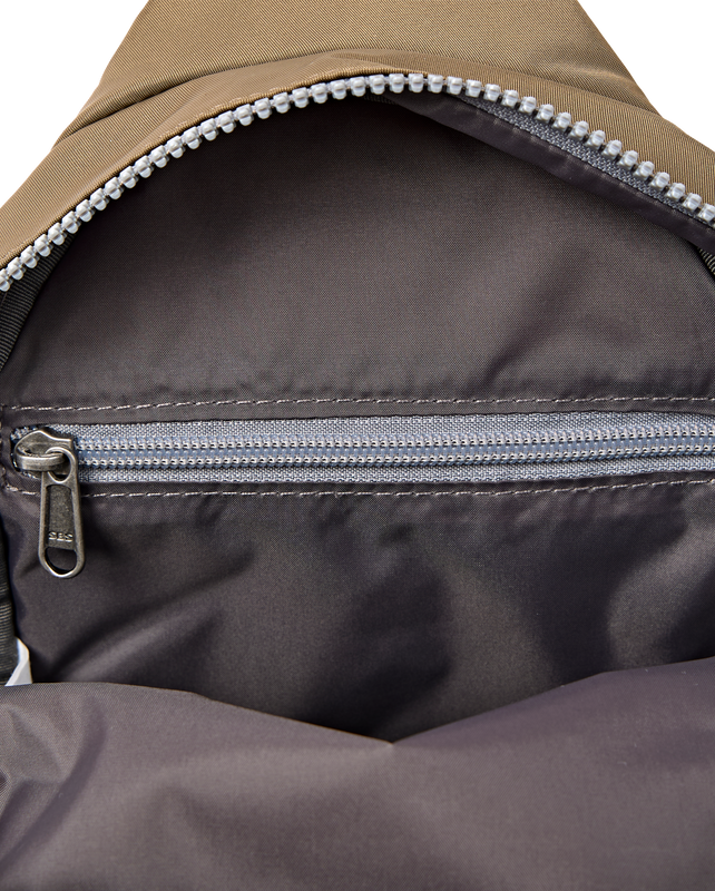Willesden Sling Bag in Army