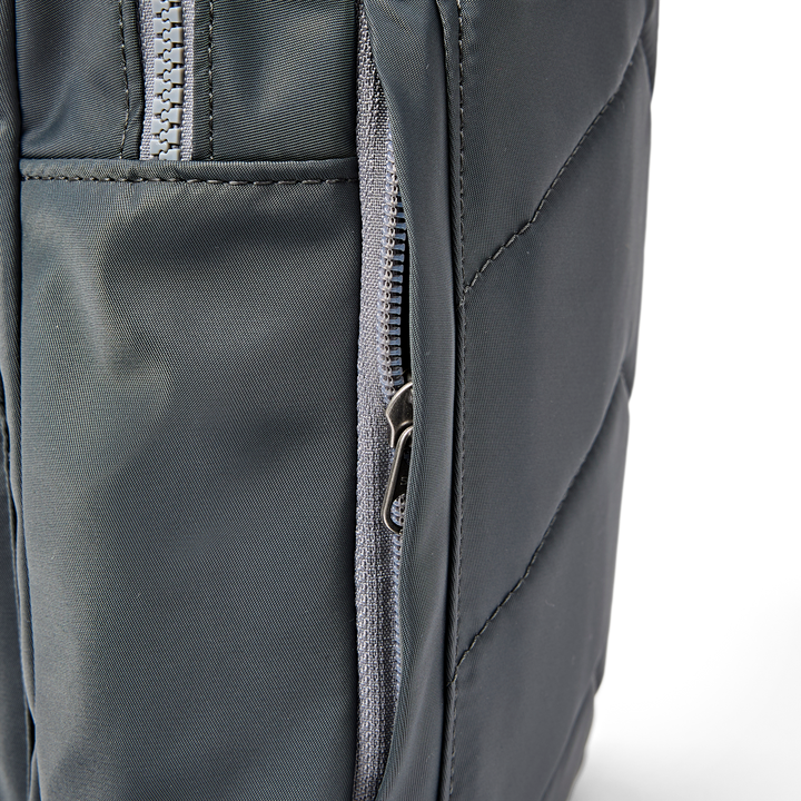 Willesden Sling Bag in Beluga