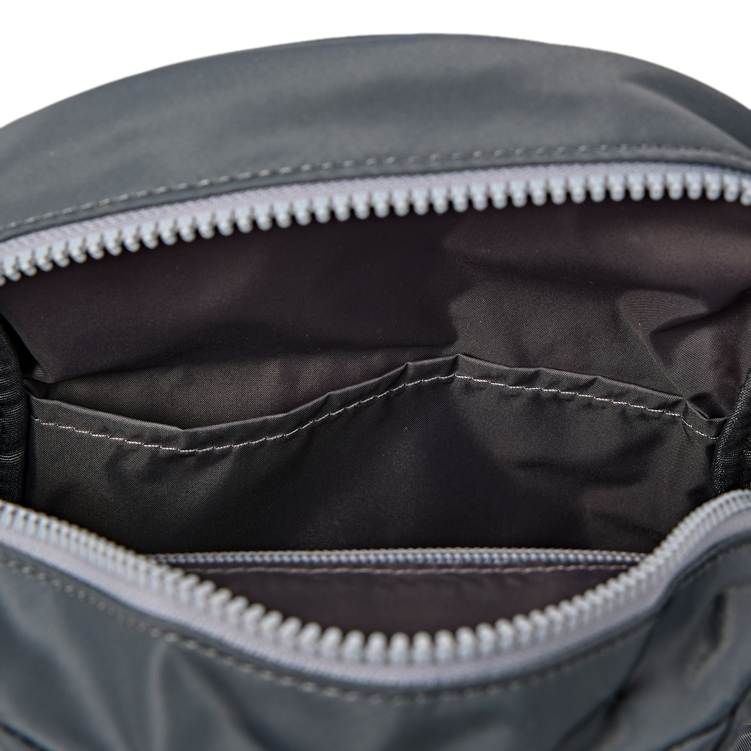 Willesden Sling Bag in Beluga