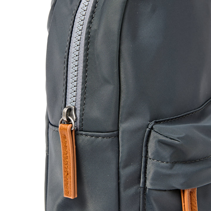 Willesden Sling Bag in Beluga