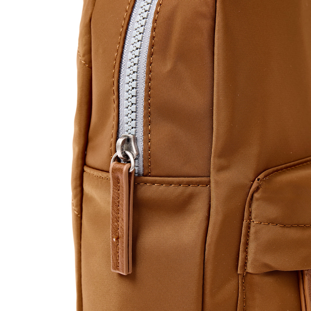Willesden Sling Bag in Biscuit