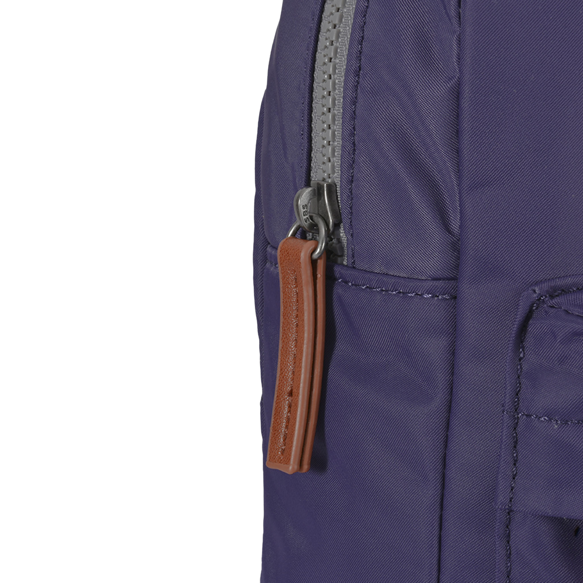 Willesden Sling Bag in Mulberry