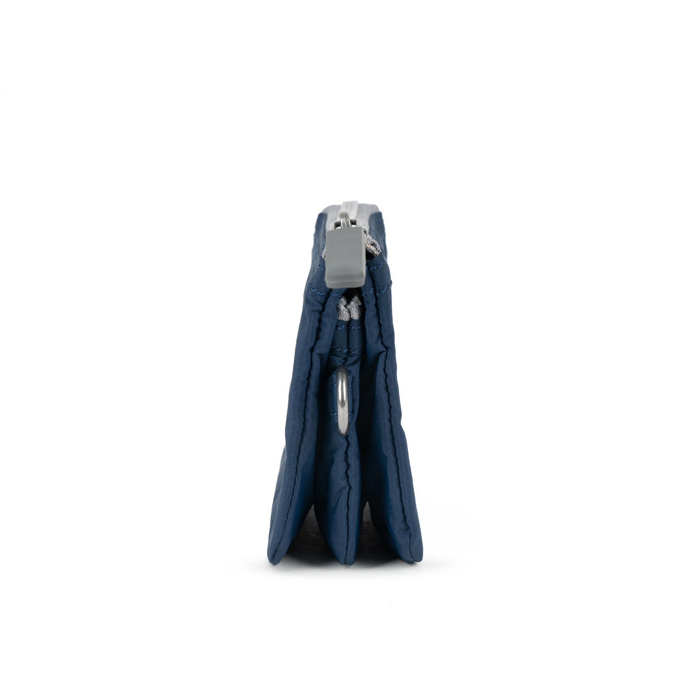 Carnaby Midnight Taslon