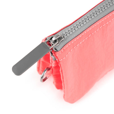 Carnaby Rose Taslon