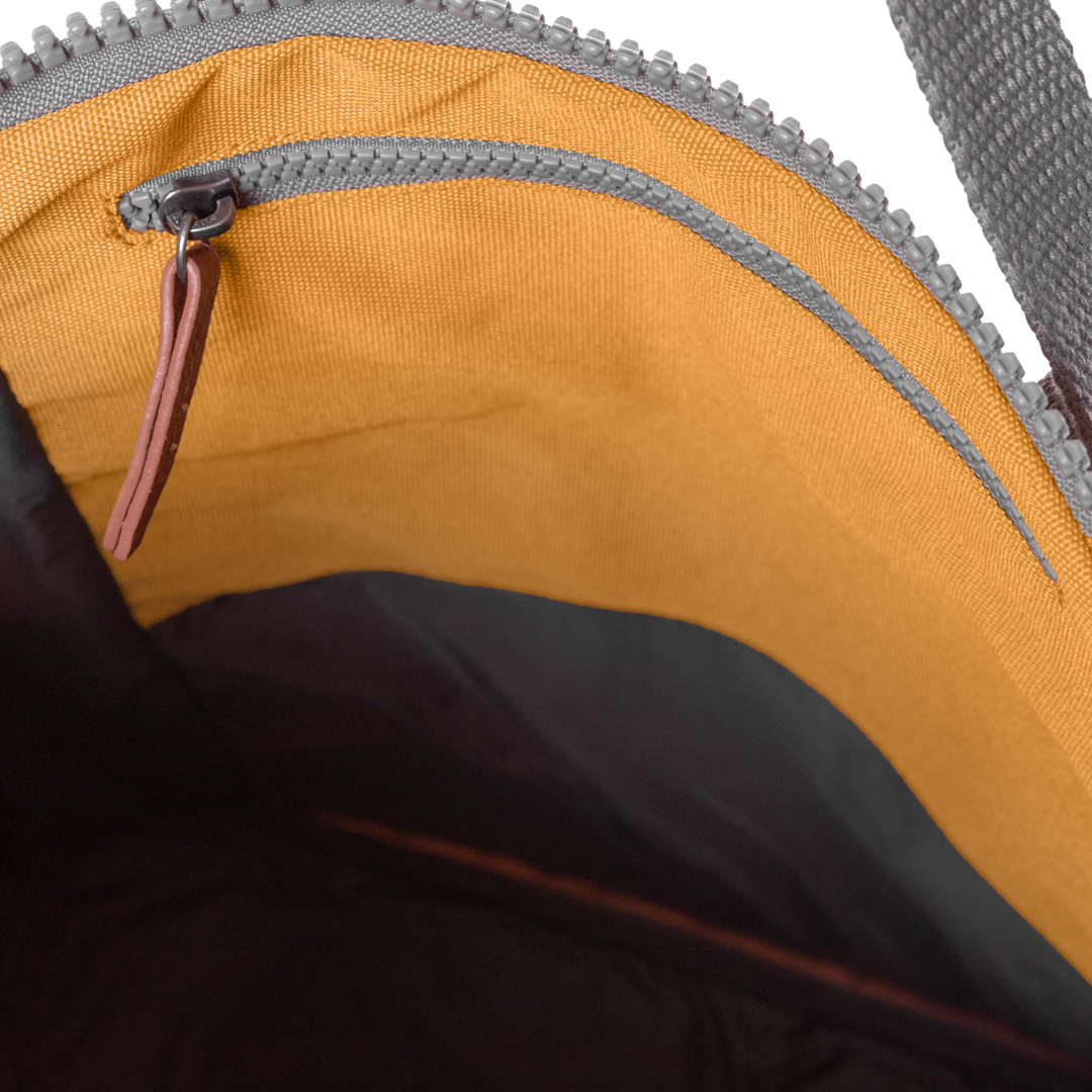 Finchley Backpack in Flax
