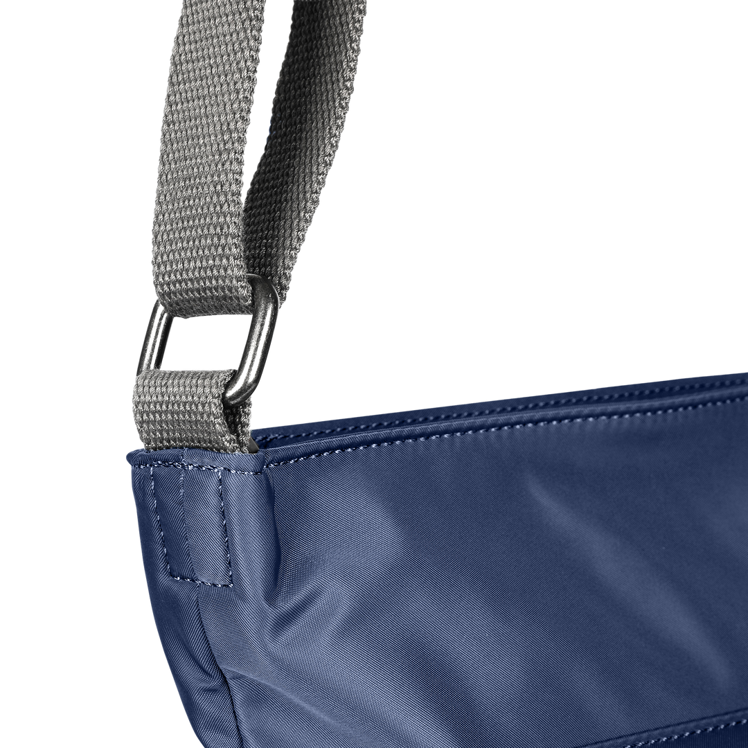 Kennington Crossbody Bag in Airforce