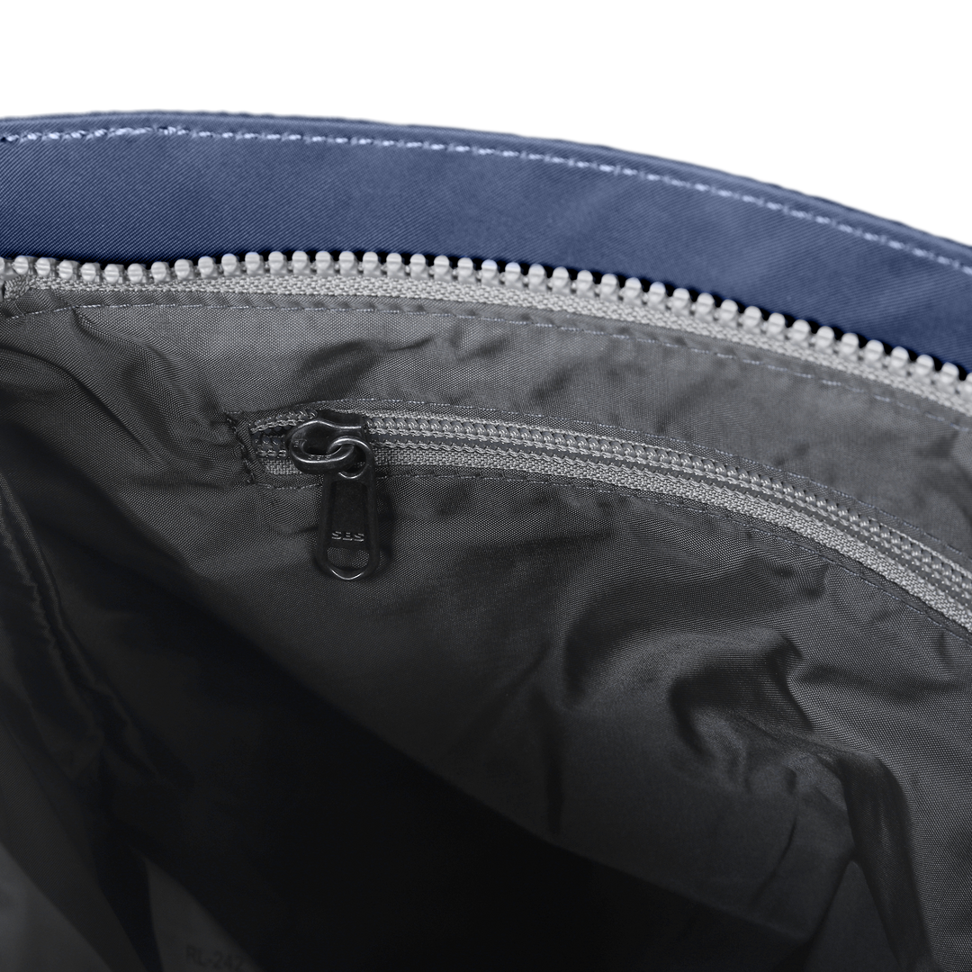 Kennington Crossbody Bag in Airforce